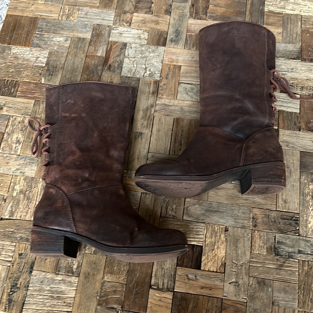 UGG Brown Lace-Up Leather Mid-Calf Boots